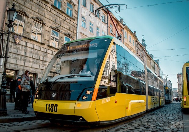 Львів’янка відсудила понад 200 тисяч гривень за те, що її збив трамвай 