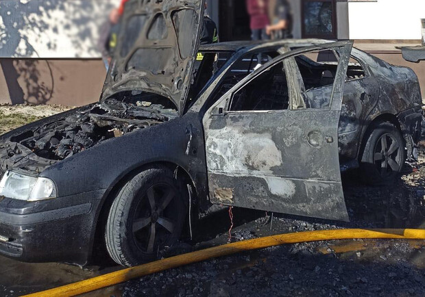 У Львові згорів автомобіль 