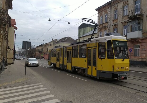 Як працює громадський транспорт у Львові після ракетних ударів. 