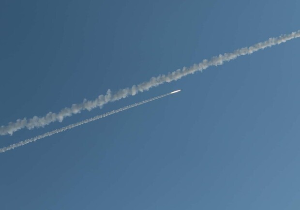 Під час повітряної тривоги ППО знищила 14 російських ракет. 