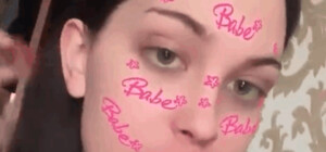 У Києві декілька трансгендерних людей напали на охоронця та консьєржку у під'їзді