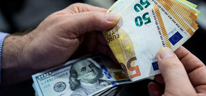 Курс валют в Україні 18 жовтня 2022 року: скільки коштує долар і євро