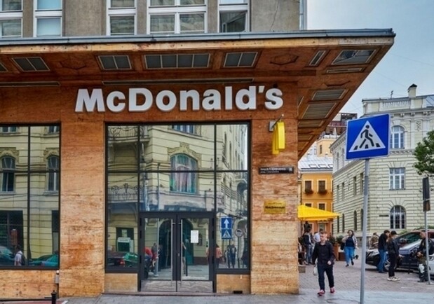 McDonald's видалив твіт з переліком відкритих ресторанів у Львові. 