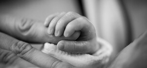 На Дніпропетровщині затримали жінку, яка вбила немовля