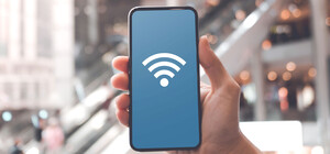 Чому віялові відключення світла в Україні впливають на інтернет