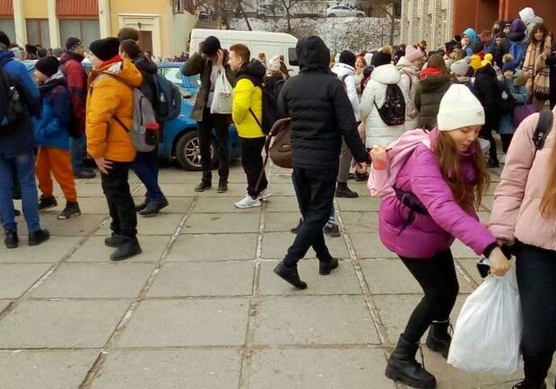 Анонім повідомив про замінування шкіл у Львові 