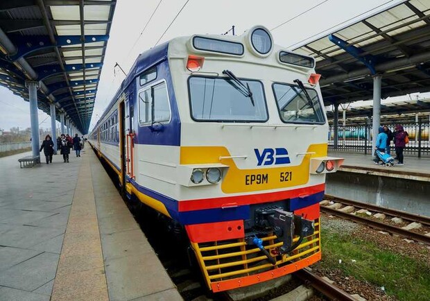 На Львівщині змінили розклад руху деяких приміських потягів 