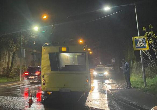 У Львові водій автобуса збив 12-річного хлопця 