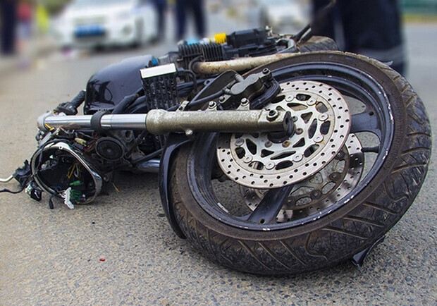Під час ДТП на Львівщині 16-річний мотоцикліст втратив ногу. 