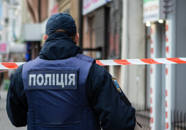 Анонім повідомив про замінування львівських шкіл і торгового центру  