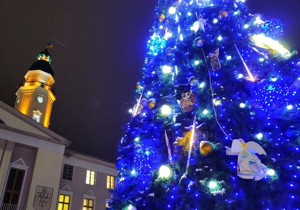 Дрогобич ухвалив рішення щодо встановлення головної Новорічної ялинки на Площі Ринок 