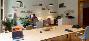 Де у Києві працюють коворкінги зі світлом та інтернетом