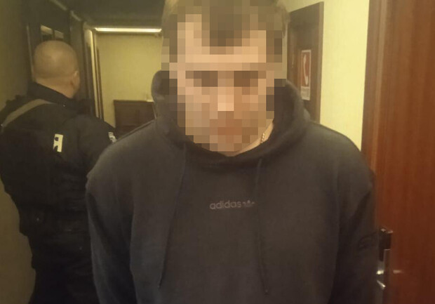 24-річний чоловік з Дніпра влаштував стрілянину у львівському готелі 