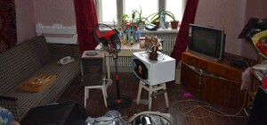 Шукають власників: під Харковом знайшли схованки із награбованим росіянами (фото)