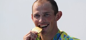 Допомога постраждалим від війни: олімпійський чемпіон із Одеси виставив на продаж свої медалі