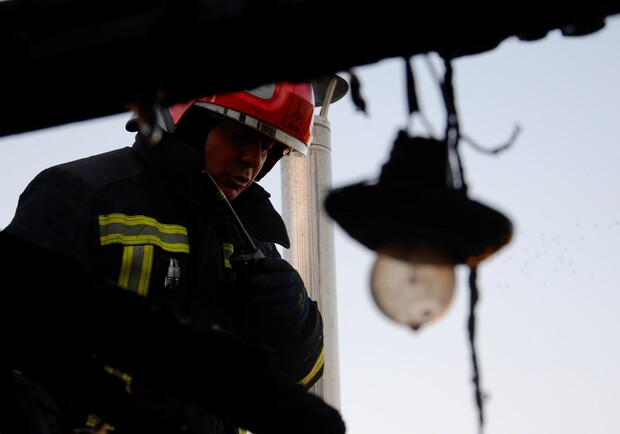 Рятувальники гасили пожежу у львівському будинку майже дві години 