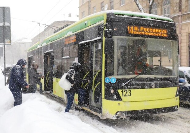 Львів відновив рух тролейбусів 