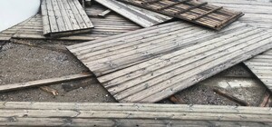 Шторм пошкодив набережну на Ланжероні (фото)