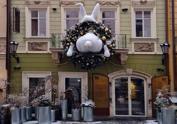 П'ять різдвяних локацій для фотосесії у Львові, які ще не встигли набриднути. 