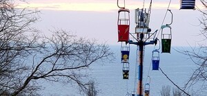 Зимовий період та відключення світла: як зараз працює канатна дорога у Отраді