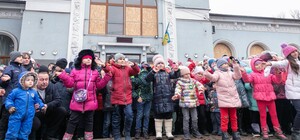 Залізнична резиденція святого Миколая відвідала звільнені райони Харківщини (фото) 