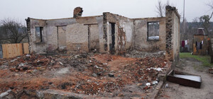 Як живе перед Новим роком зруйноване росіянами село Мощун під Києвом - фото та відео