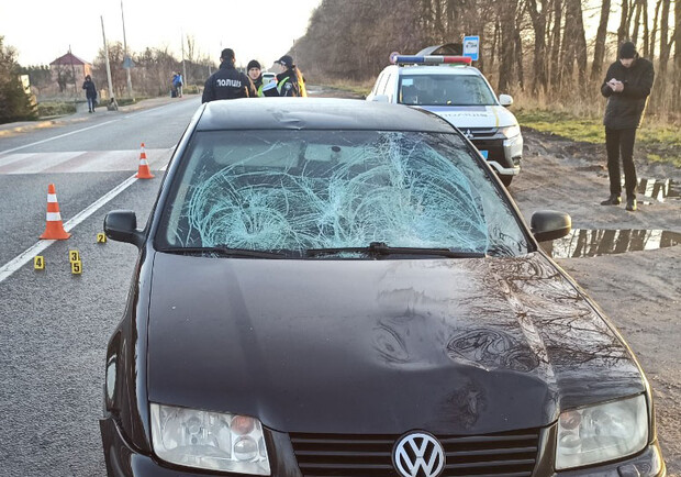 У Городку водій збив 38-річну жінку з чоловіком 