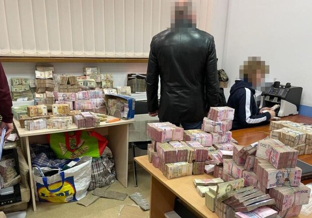 У Львівській області знайшли склад з грошима, вилучено 152 млн гривень готівки 
