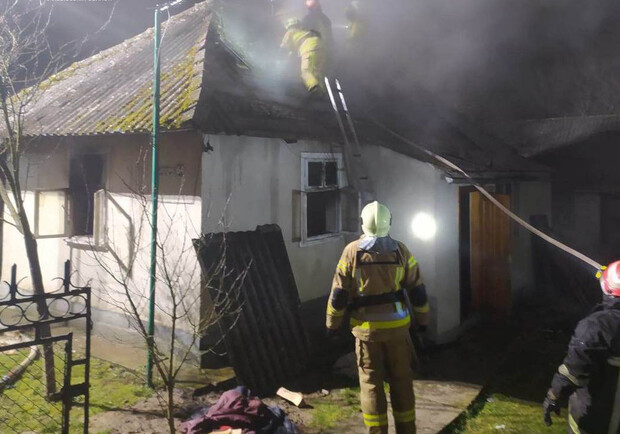 На Жидачівщині горів будинок 