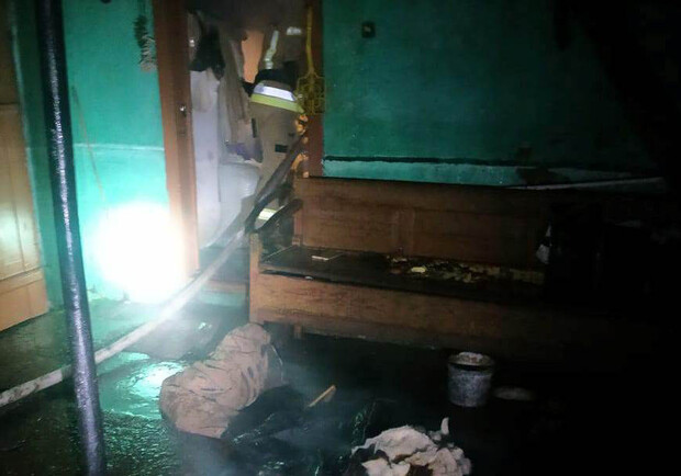 На Жидачівщині металева піч спричинила пожежу у будинку 