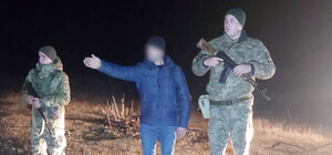 На кордоні затримали 