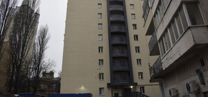 У Шевченківському районі відновили пошкоджені ракетами будинки: фото