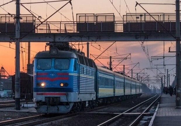 «Львівська залізниця» змінила розклад руху приміських поїздів 