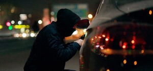 Вже 18 постраждалих: на Салтівці невідомі ріжуть колеса автомобілів біля під'їздів