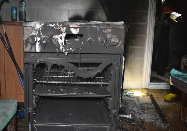 У Львові газова плита спричинила пожежу у дев’ятиповерховому будинку, врятовано 25 людей 