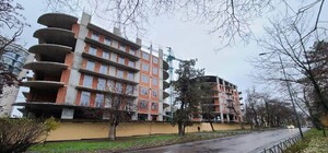 Суд зупинив будівництво ЖК на місці тенісних кортів біля парку Шевченка