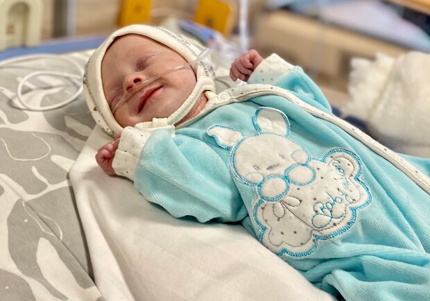 Львівські кардіохірурги вперше виконали надскладну операцію, щоб врятували немовля 