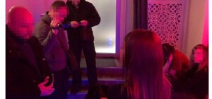 У Києві посадовці організували та 