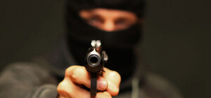 Готували злочини у місті: у центрі Дніпра затримали озброєних чоловіків