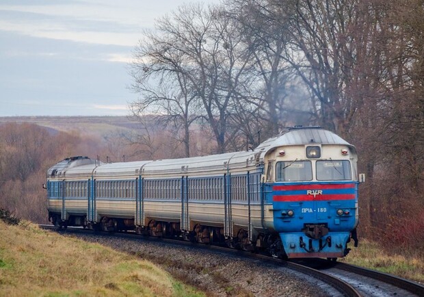 Відбулися зміни у маршруті приміських поїздів Ходорів – Львів 