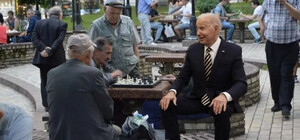 Як у мережі жартують про візит Байдена до України: добірка мемів