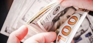 Курс валют в Україні 23 лютого 2023 року: скільки коштує долар і євро