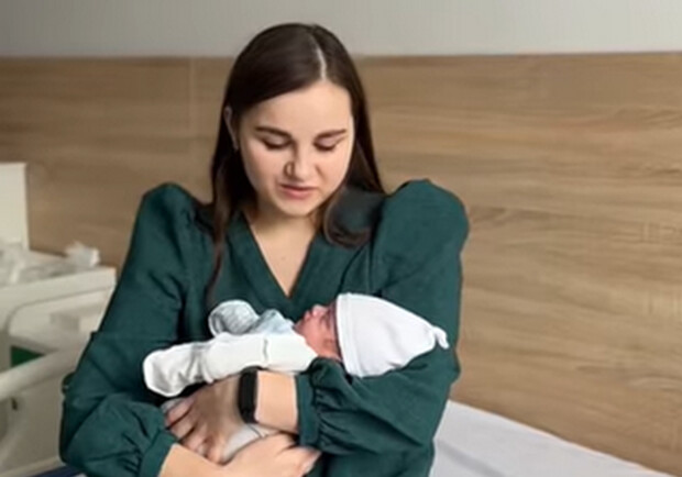 У Львівському перинатальному центрі виходили малюка з вагою 560 грам — відео.