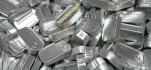 Вкрав понад 9 мільйонів: київський бізнесмен годував військових небезпечними консервами