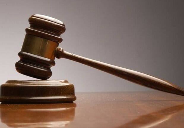 Cудитимуть інспектора Львівської митниці 