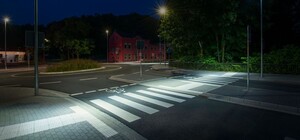 Центр, Рогань, Нові Будинки: у Харкові включають освітлення на пішохідних переходах