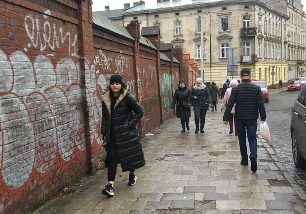 У центрі Львова за мільйон гривень відремонтують житловий будинок 