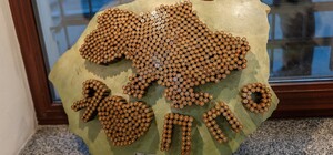 У Києві працює унікальна виставка з арт-об'єктами із уламків ППО