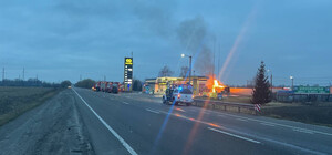 У Борисполі на АЗС сталася потужна пожежа: спалахнув бензовоз