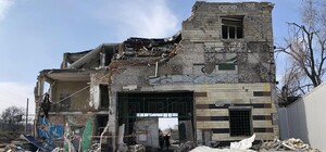 У музей Дніпра передали мозаїку з АТП, у яке влучила російська ракета